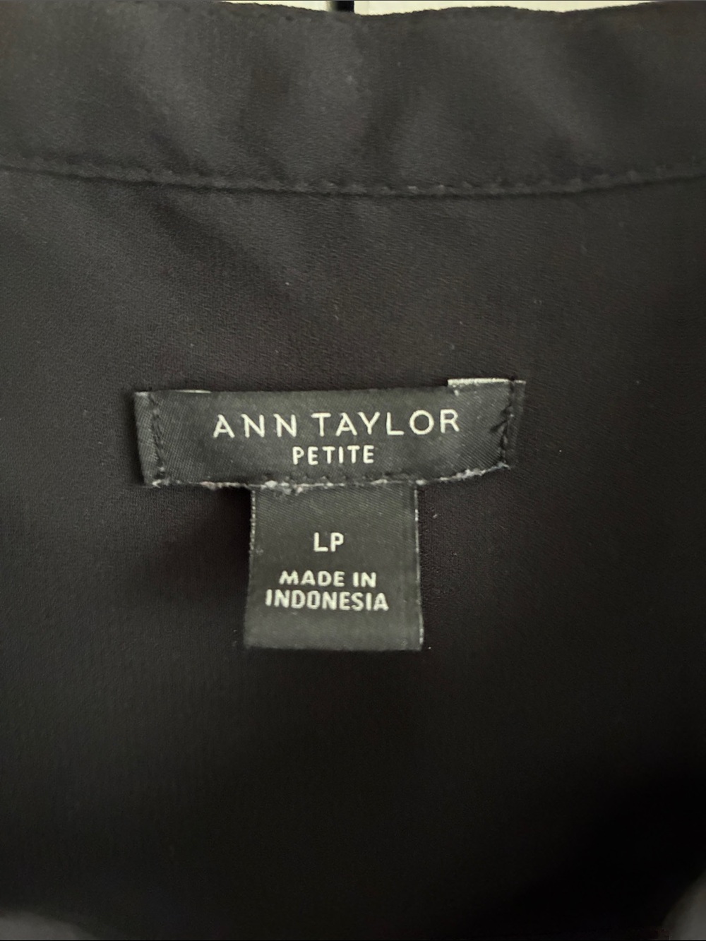 Ann Taylor Black Sleeveless Pocket Chiffon Camisole - Picture 3 of 3